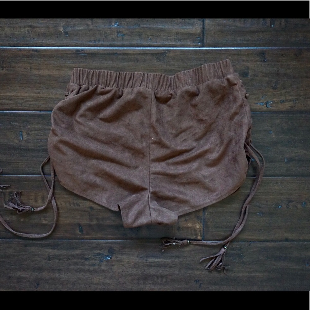 Suede brown Kendall + Kylie shorts. - Picture 6 of 6